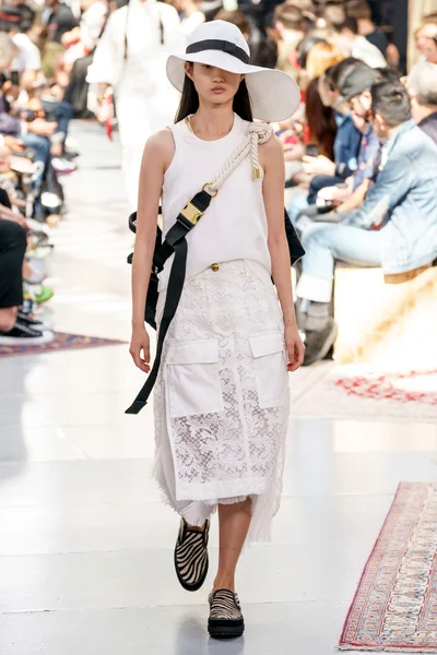 Look 39